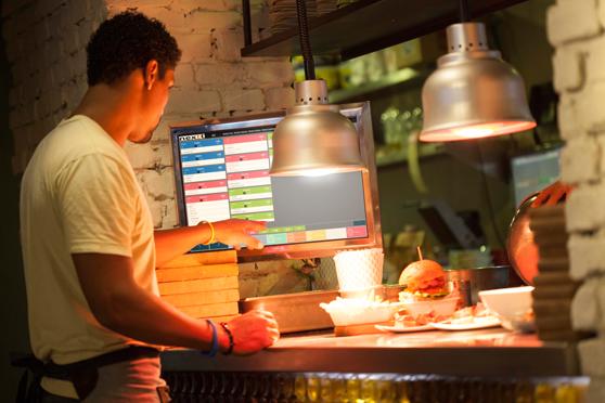 Digitalizar tu cocina sin papel:Nextt ayuda a empresas a minimizar el uso de papel